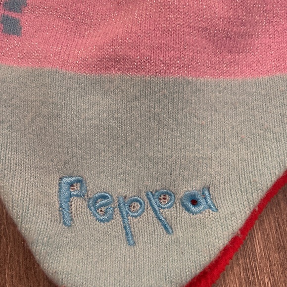 Peppa Pig girls toque. - Picture 3 of 6